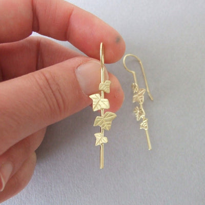 gold ivy leaves earrings
